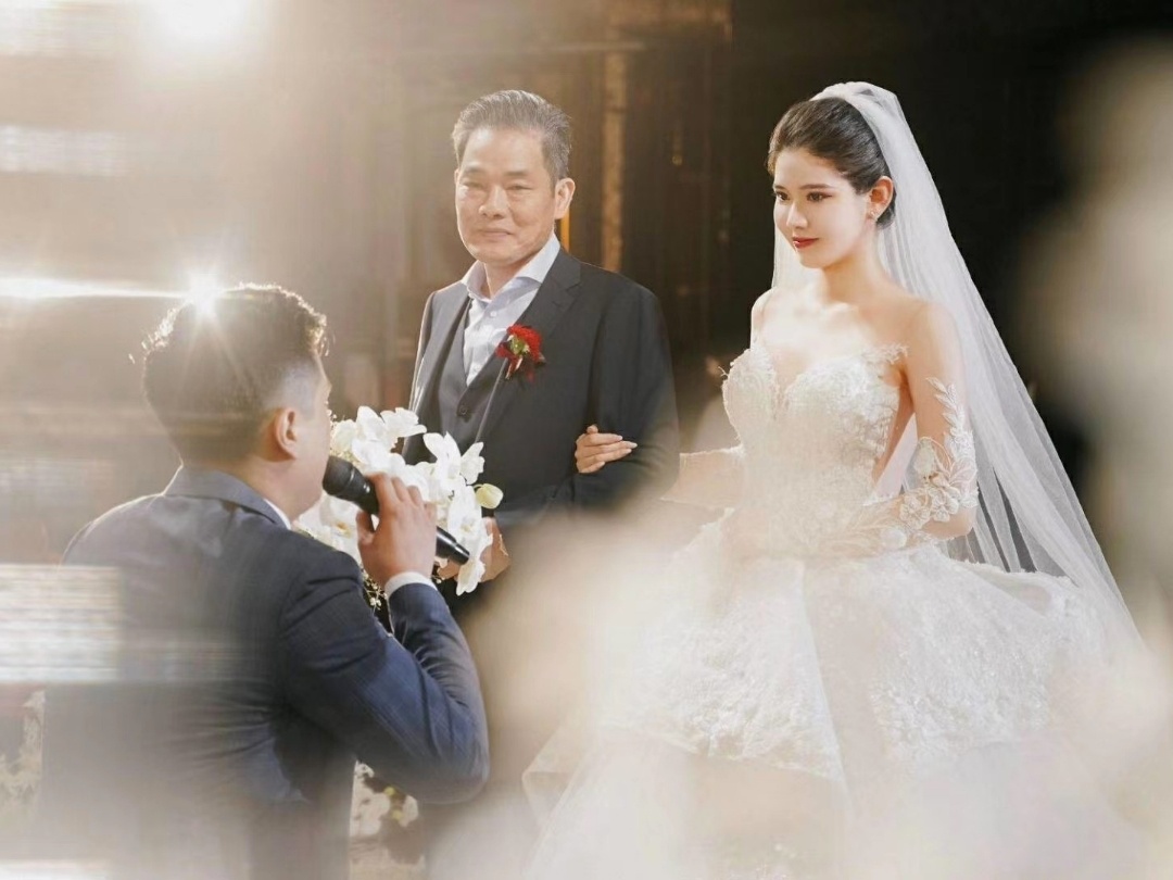 全天新娘跟妆送妈妈妆，伴娘妆