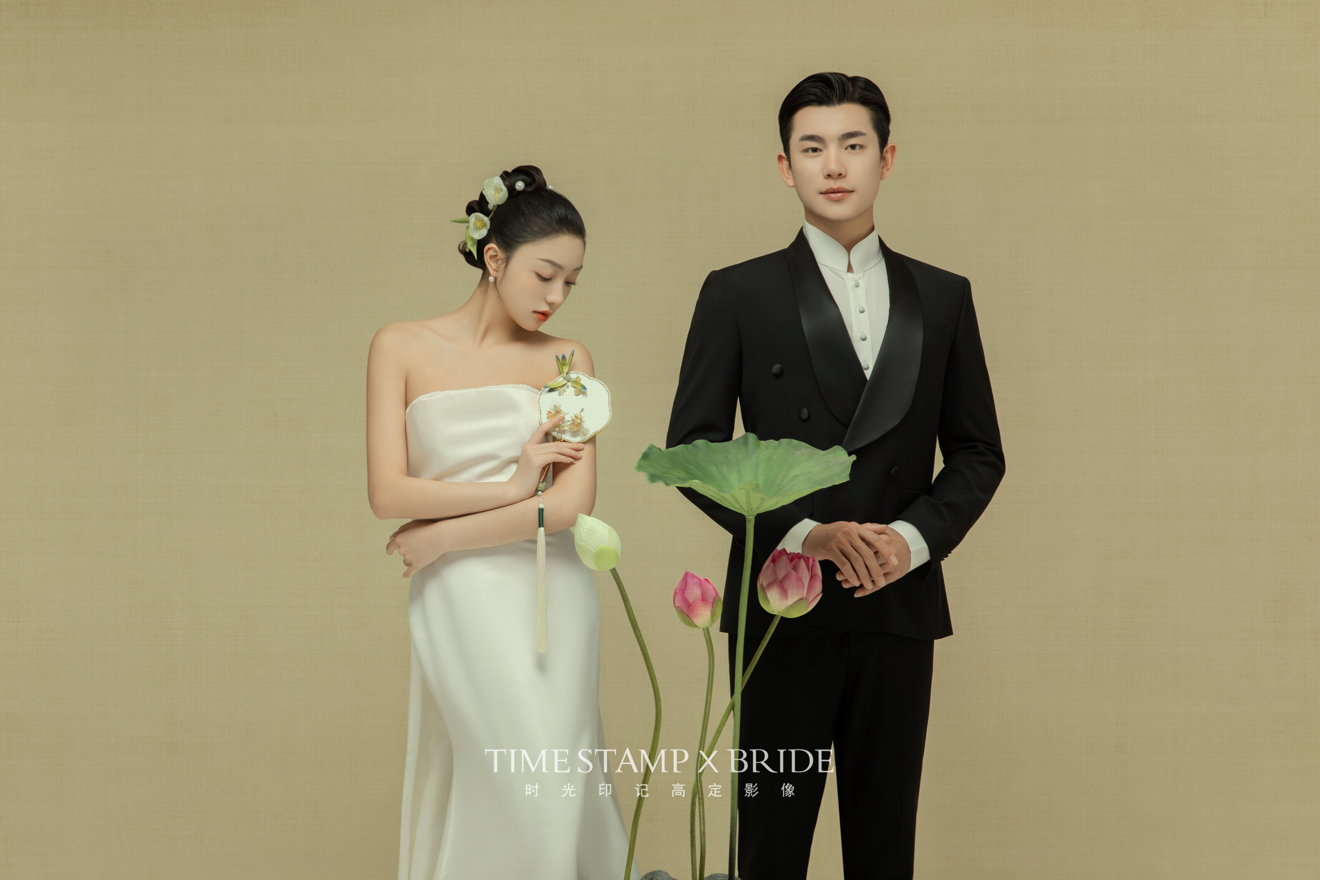 水墨荷花，中式国风婚纱照,宛如古风画卷！