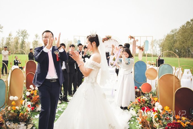 婚礼结束一月余，我终于拿到了跟拍照片！！！