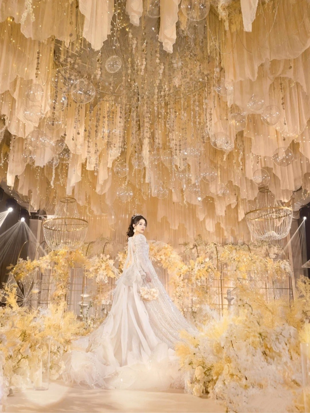 2021年 宫廷风新款主纱  是在逃的公主了