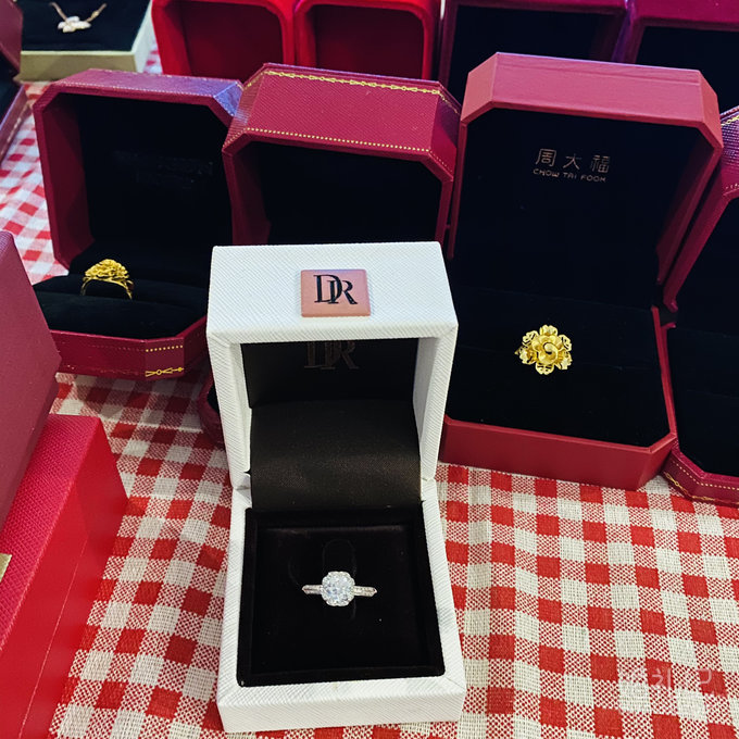 分享我的订婚三金/五金购买经验～