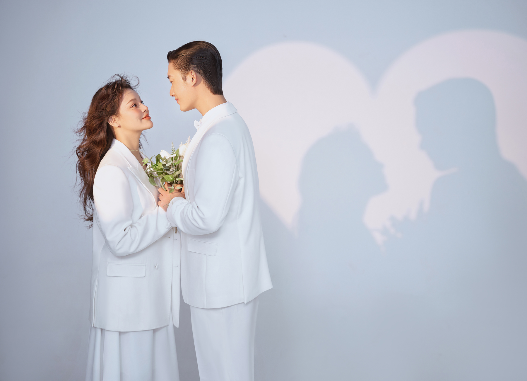 【罗门婚纱】夏季惊爆价！八服八造＋超火婚纱照