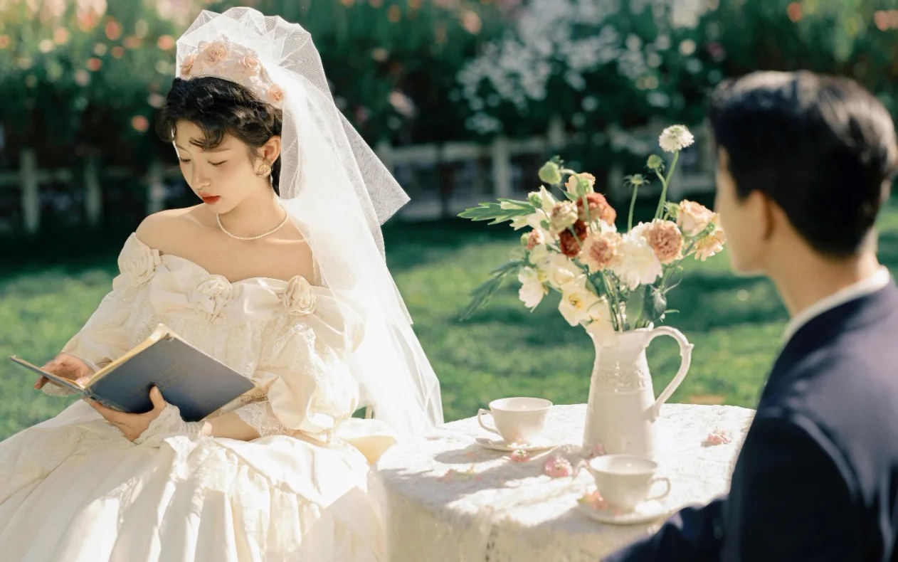 大理旅拍❗❗误入童话的莫奈庄园法式婚纱照
