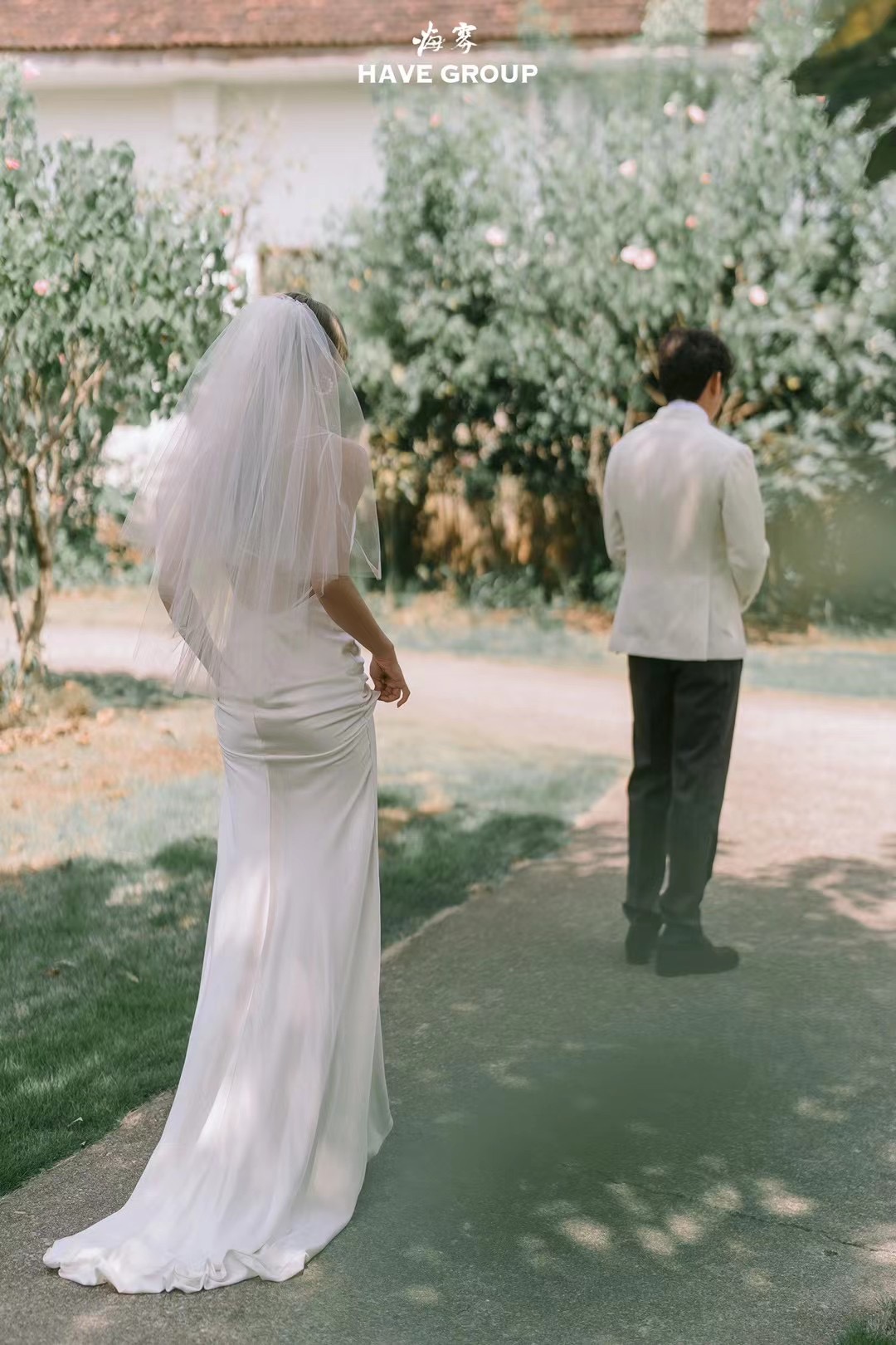 我们频繁的记录着 因为爱情值得