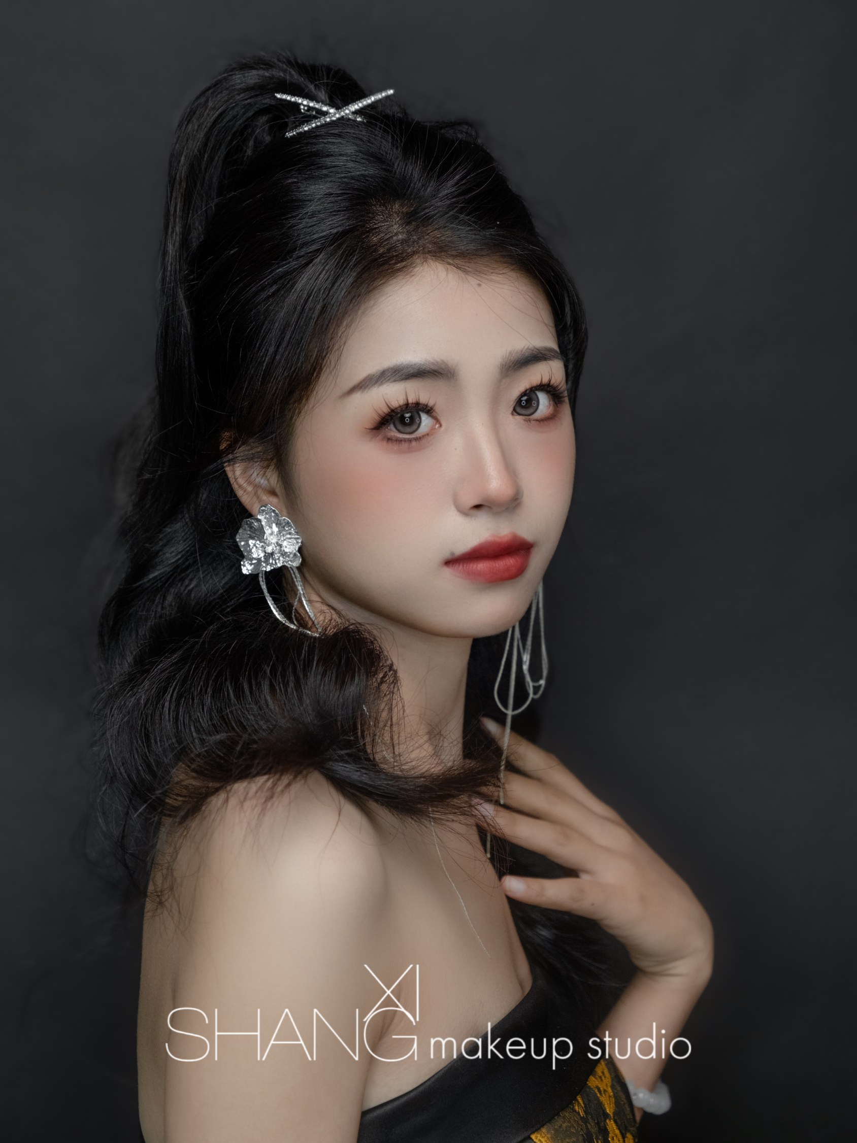 省心全套 全天跟妆+礼服三件套