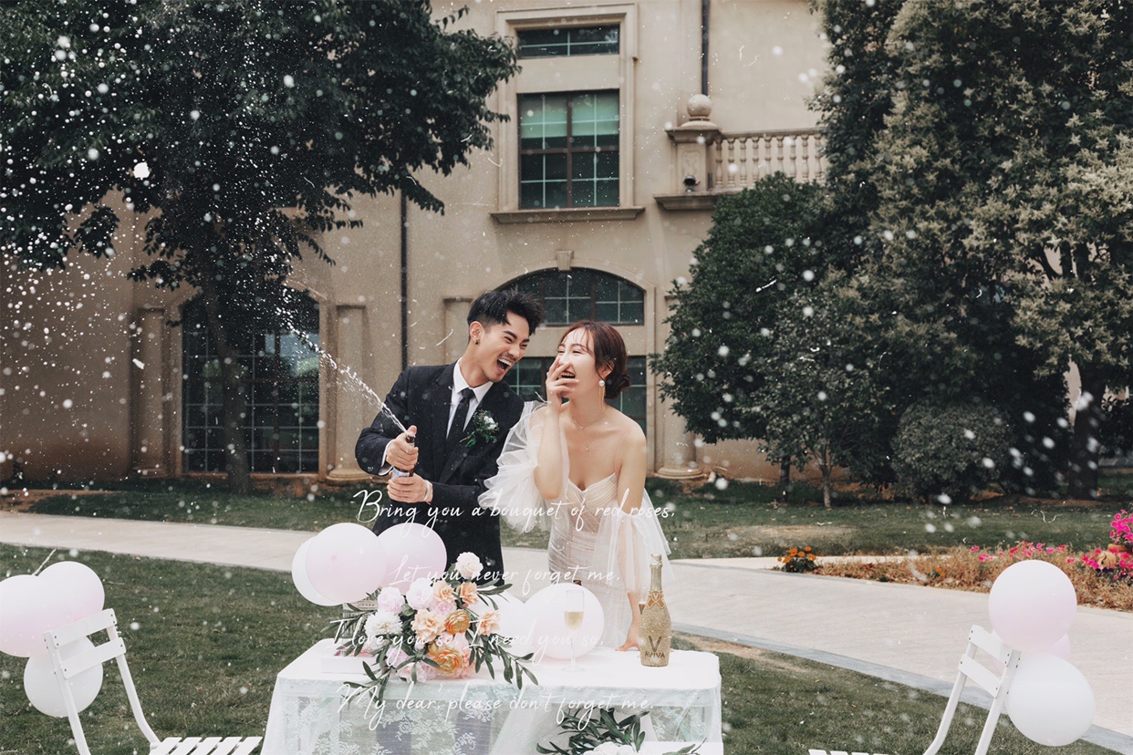 拍婚纱照