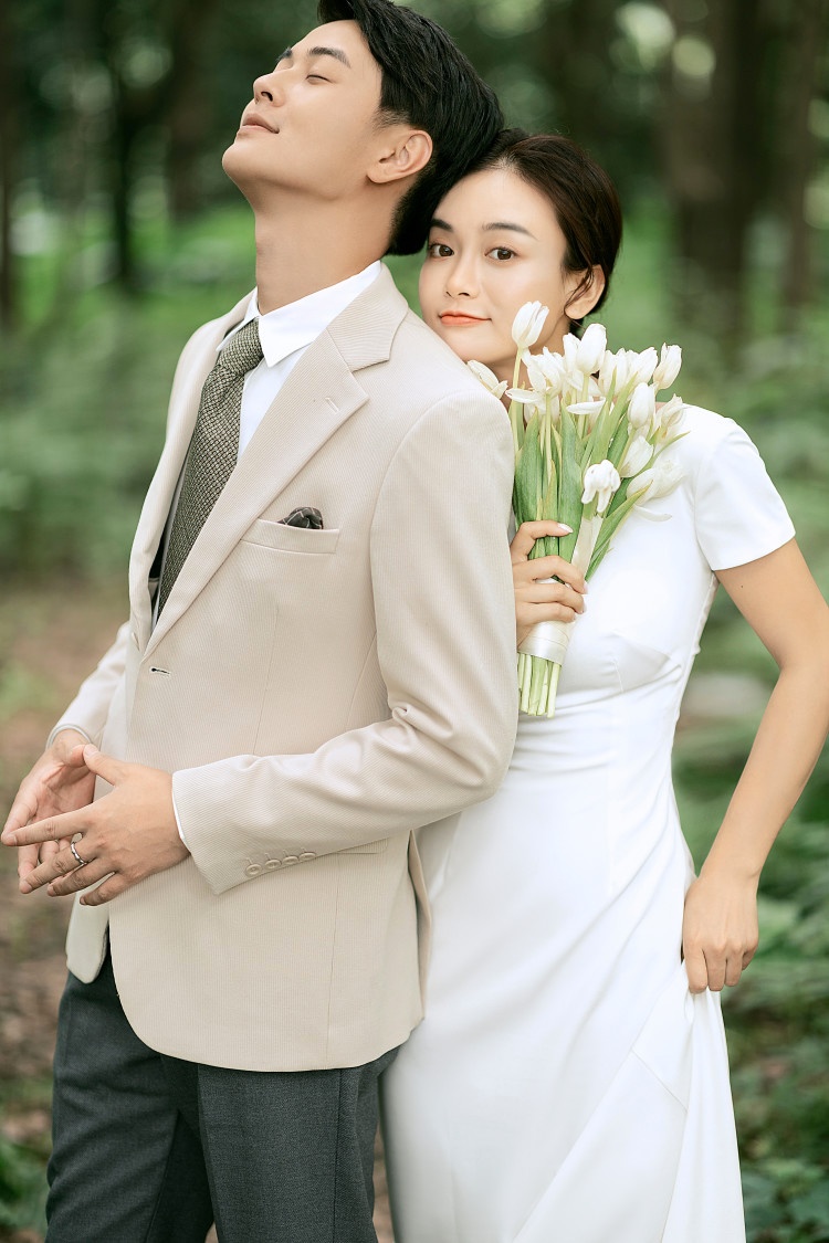 选了复古年代感的一套，浮肿女孩终于也有救啦！