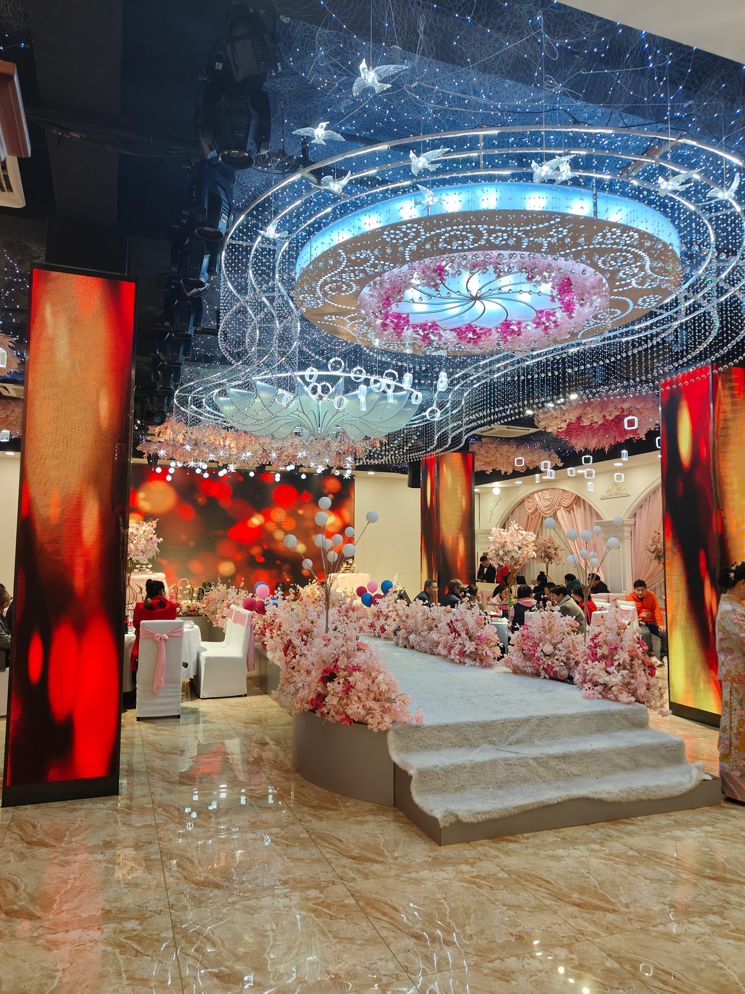 沈阳金钻婚礼主题酒店的用户评价