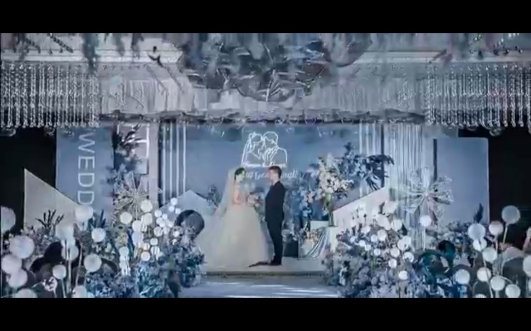 红色复古小众婚礼        