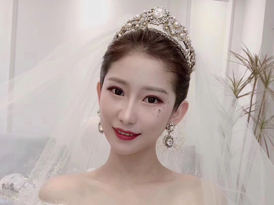 特惠新娘造型半天跟妆套餐