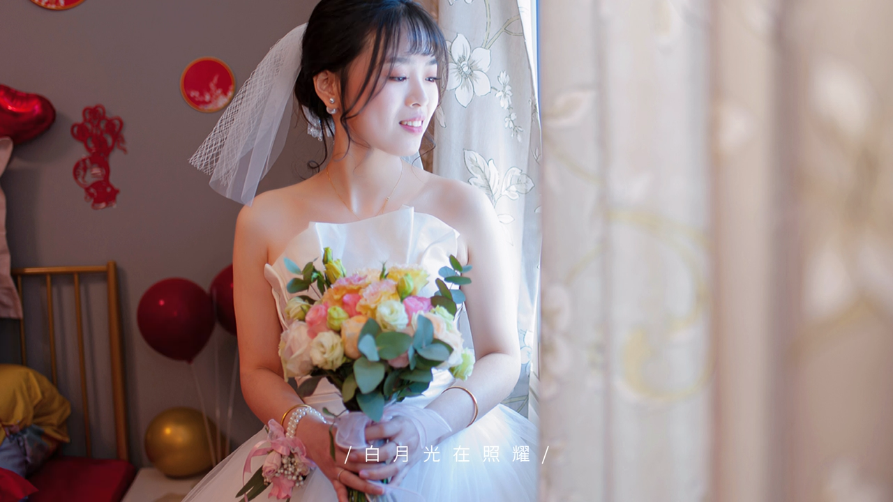齐地纱+敬酒礼服+4件免租金伴娘服+2套妈妈装