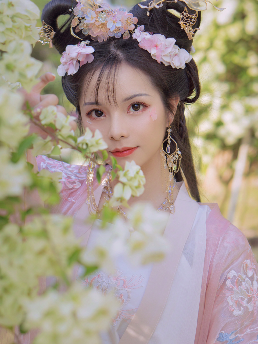婚礼早妆接亲造型