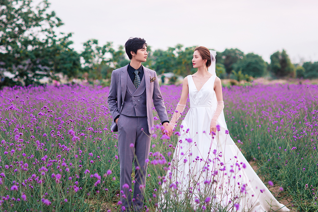 【超值优惠】12服+220张+送婚纱 +风格任选