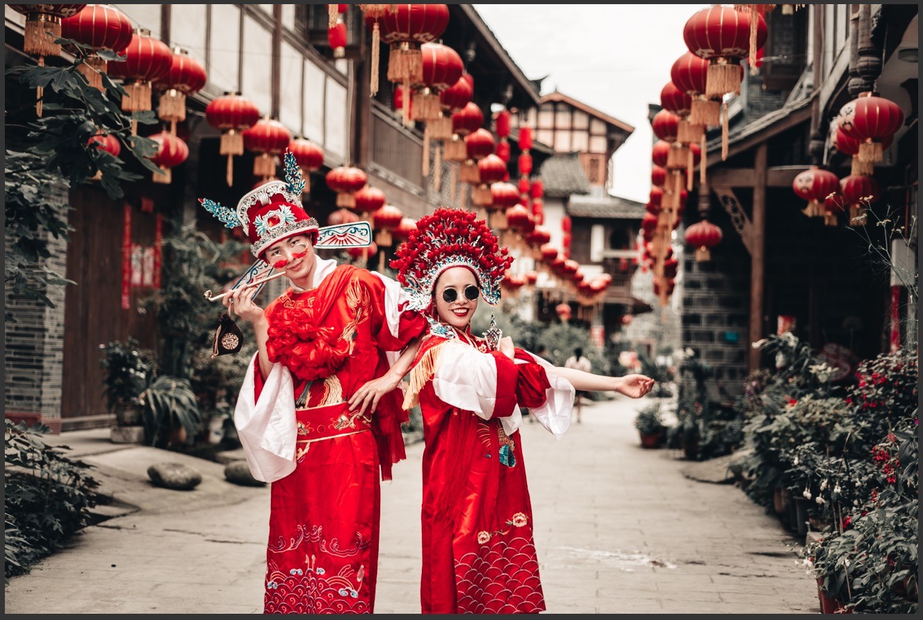 我也来曝光一下我的婚纱照，5年异地恋的我们终于修成正果了～