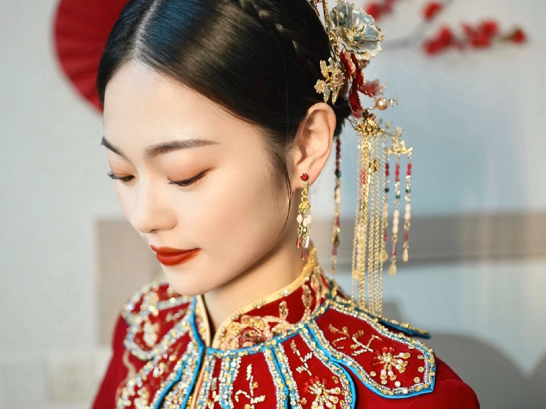 资深化妆师｜全程跟妆 送妈妈妆