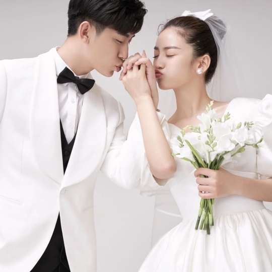 韩式唯美婚纱（底片全送）