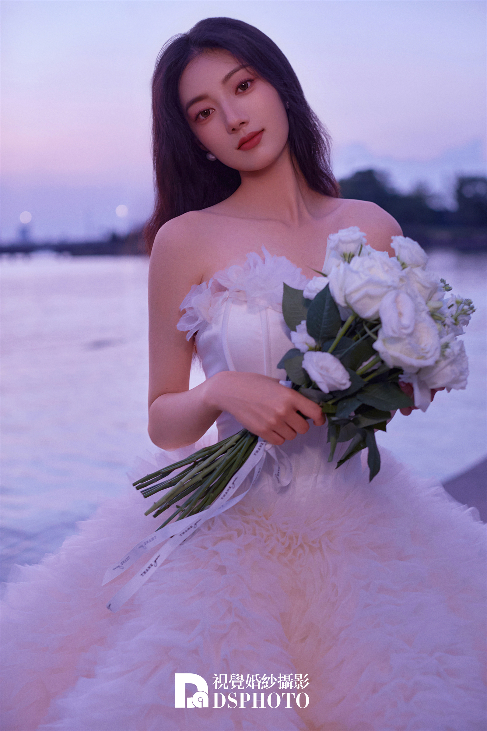 电影感/湖景婚纱照