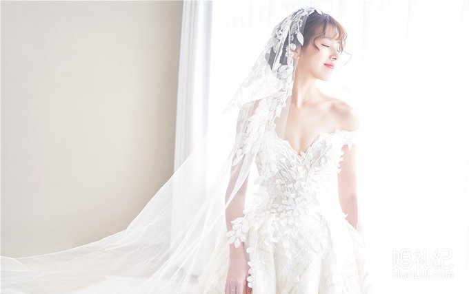 【种草】盘点夏季新款婚服，总有一款适合你❗