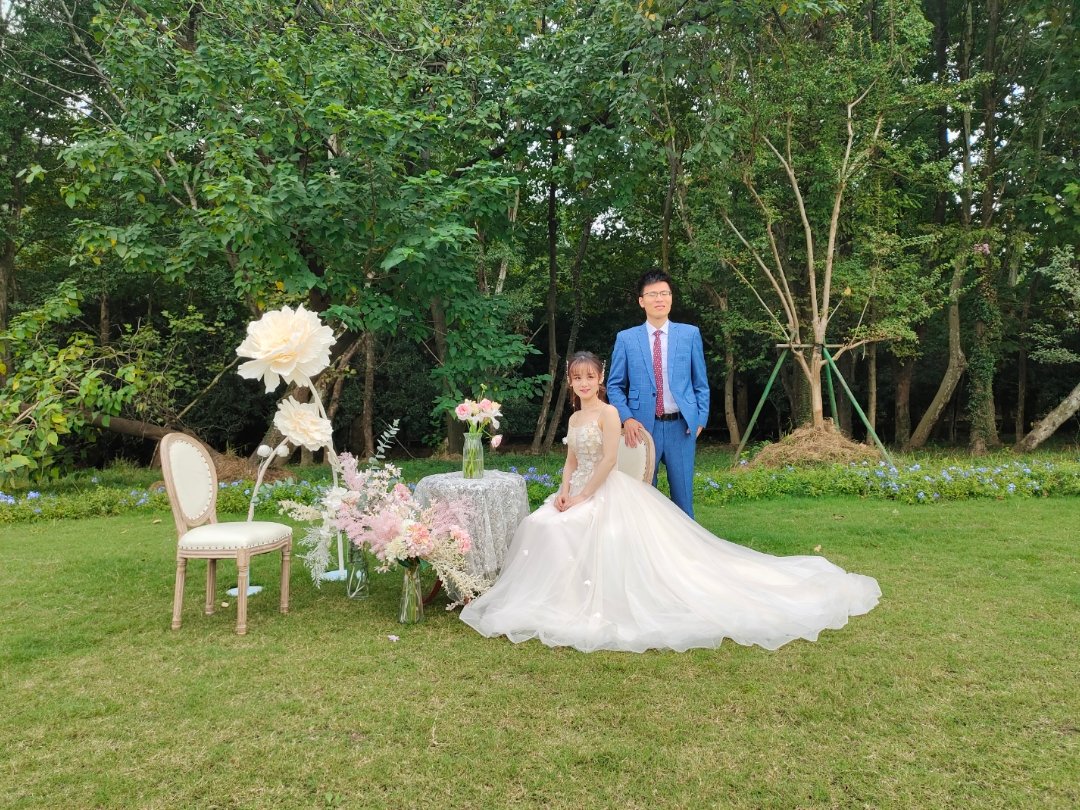           半天跟妆超值套餐