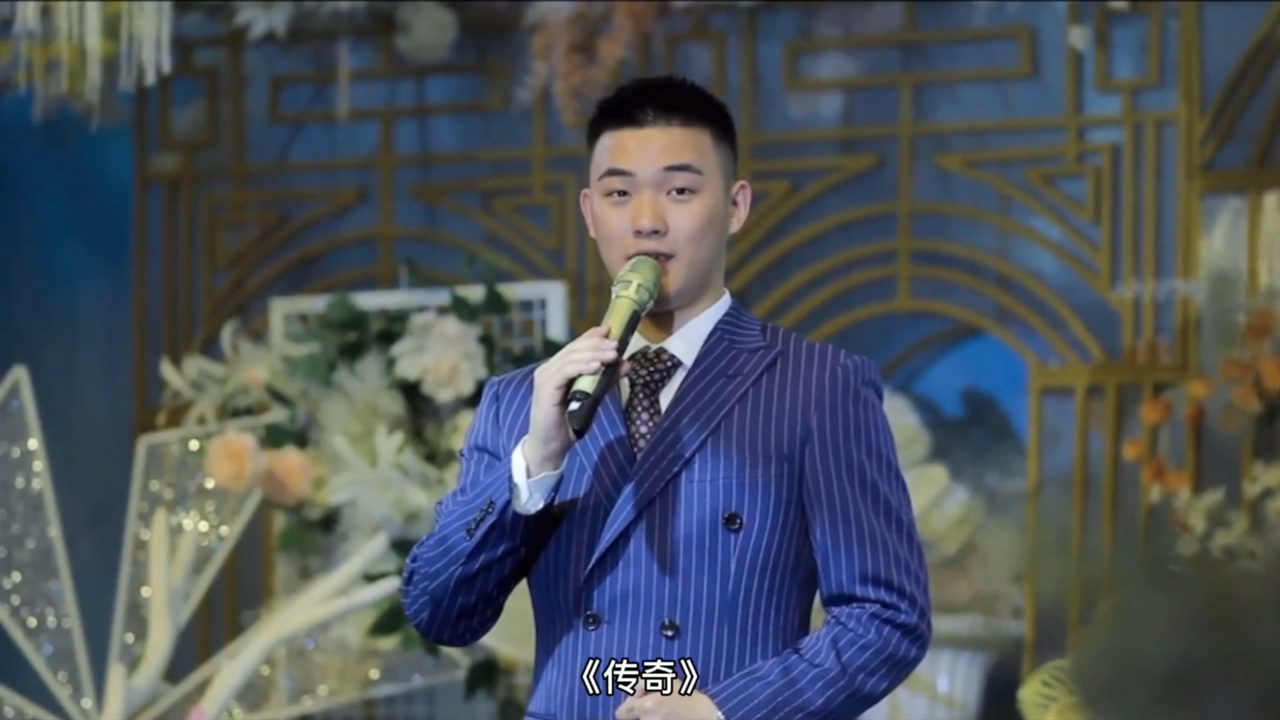 【一见如故的爱情】只是因为在人群中多看了你一眼