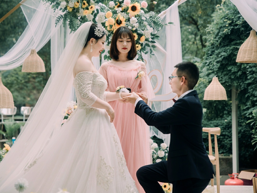 全程跟拍户外婚礼系列+精修50张