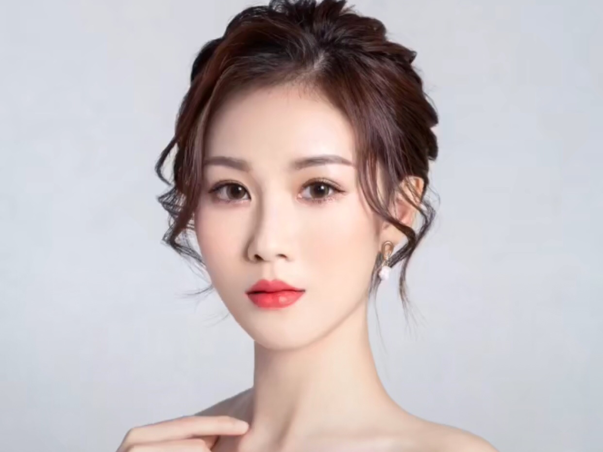 资深时尚唯美新娘化妆造型