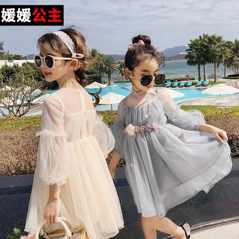 纠结，给小花童选哪件衣服好？[抓狂]