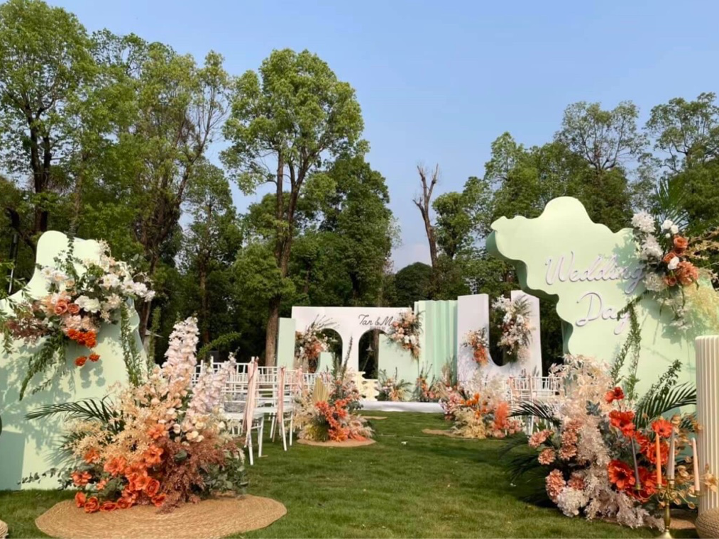 清新自然绿色系
适合室外有婚礼梦的您