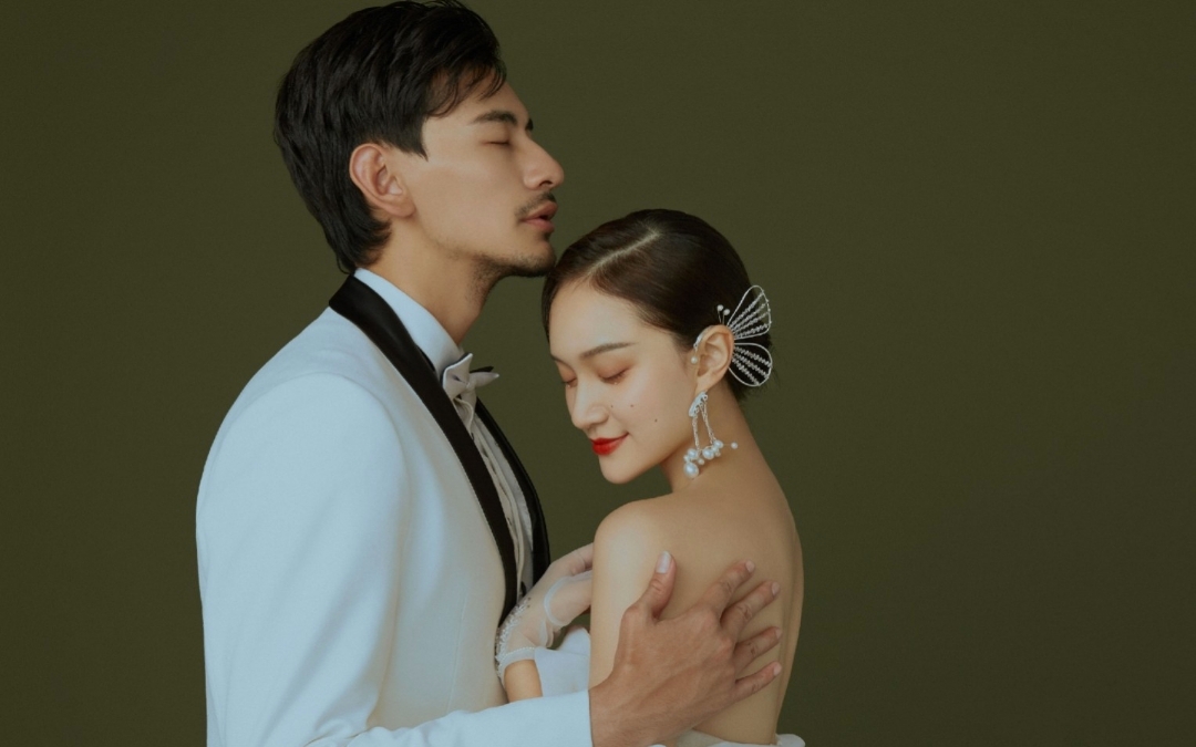 春暖花开摄影工作室《春季优惠套系》