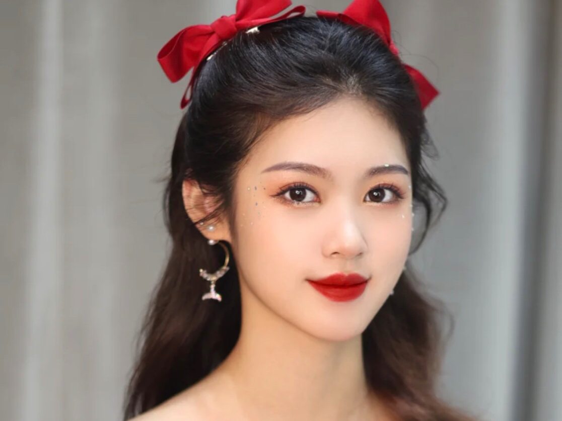 「U+美妆」高定化妆师全程新娘跟妆+助理