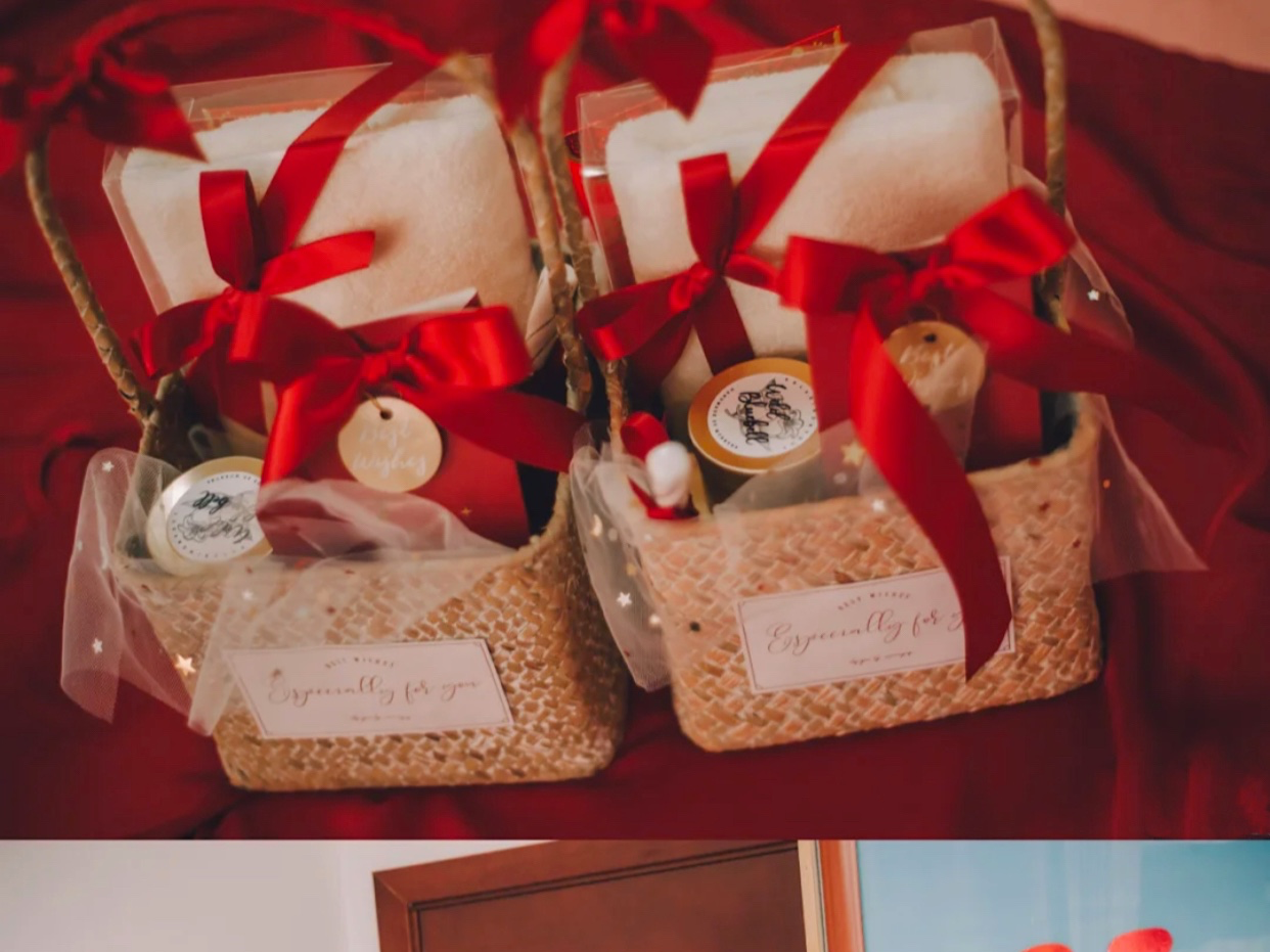 【一见如故的爱情】只是因为在人群中多看了你一眼