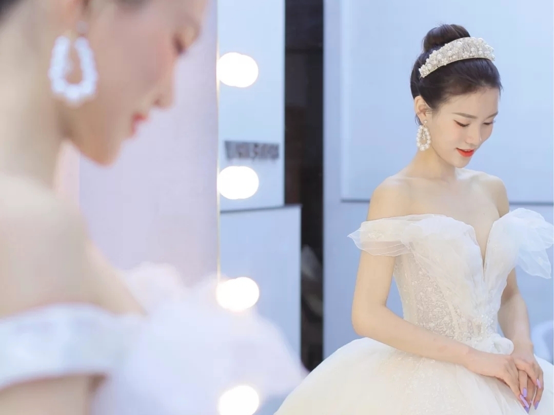 安琪彩妆团队 资深造型师全天跟妆