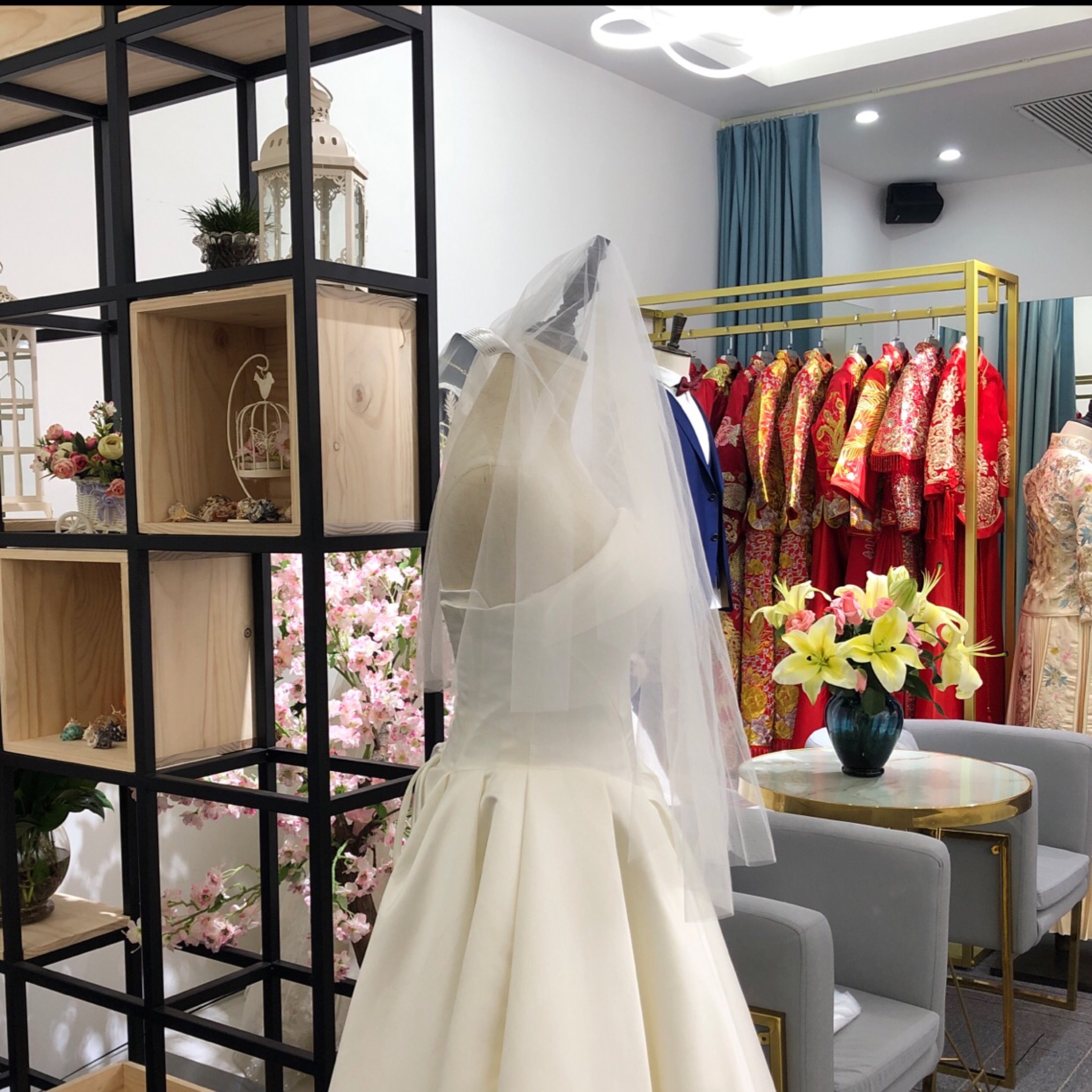 臻好时光婚纱礼服馆