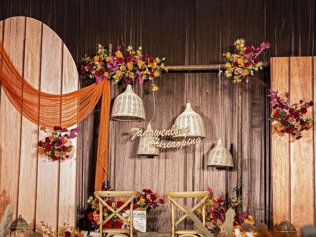 8999 三大金刚 秋色婚礼