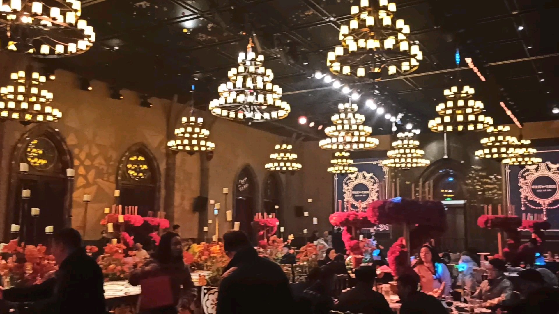 主题定制婚礼＋专业督导＋音乐执行