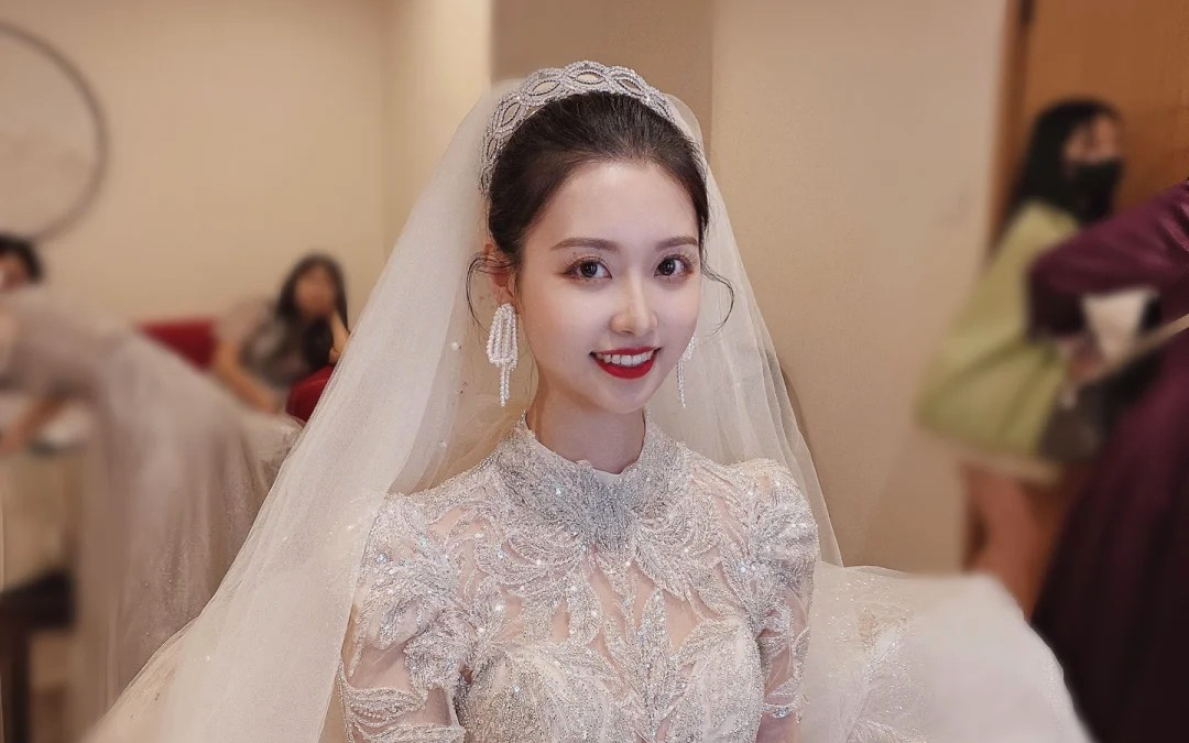 〈笑语婚纱.造型〉今日甜美系女孩