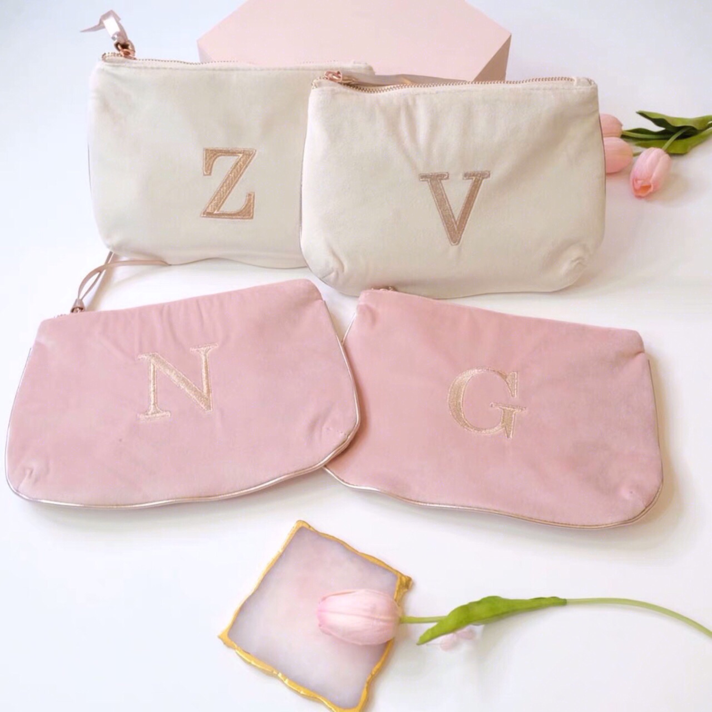 #话题pk大赛#婚礼急救包👛拯救你当天的“惊喜”❗️