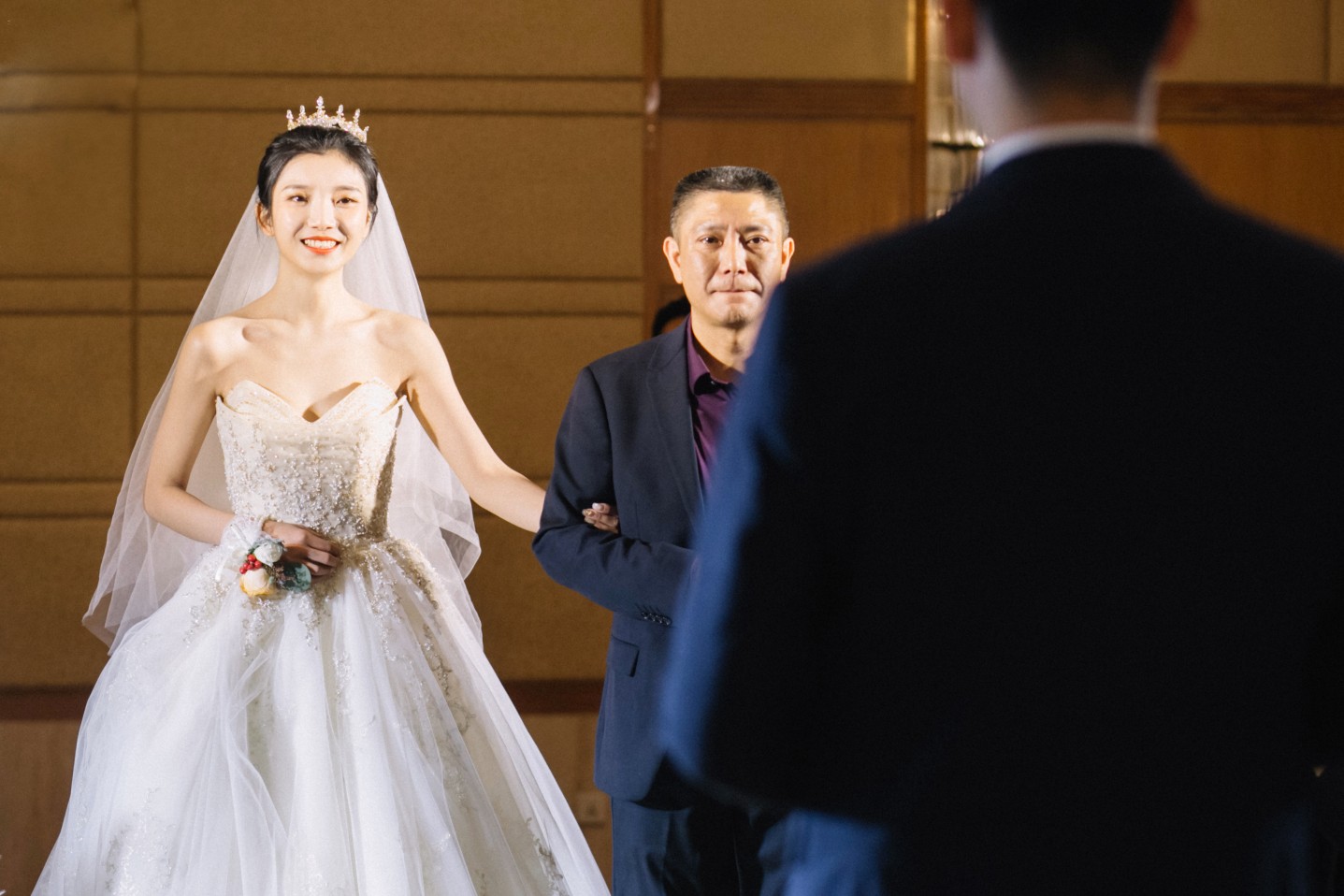 大婚3套不留遗憾，选婚纱跟妆这点太重要！