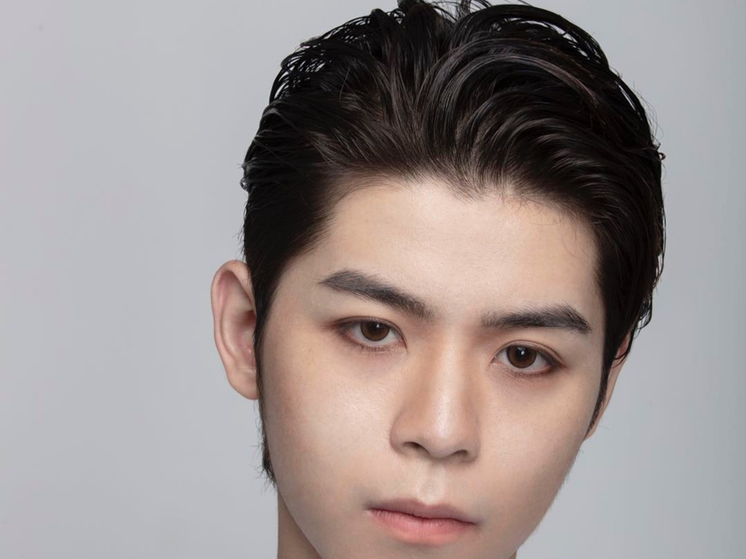 新郎套餐（新郎妆发+妈妈妆发）