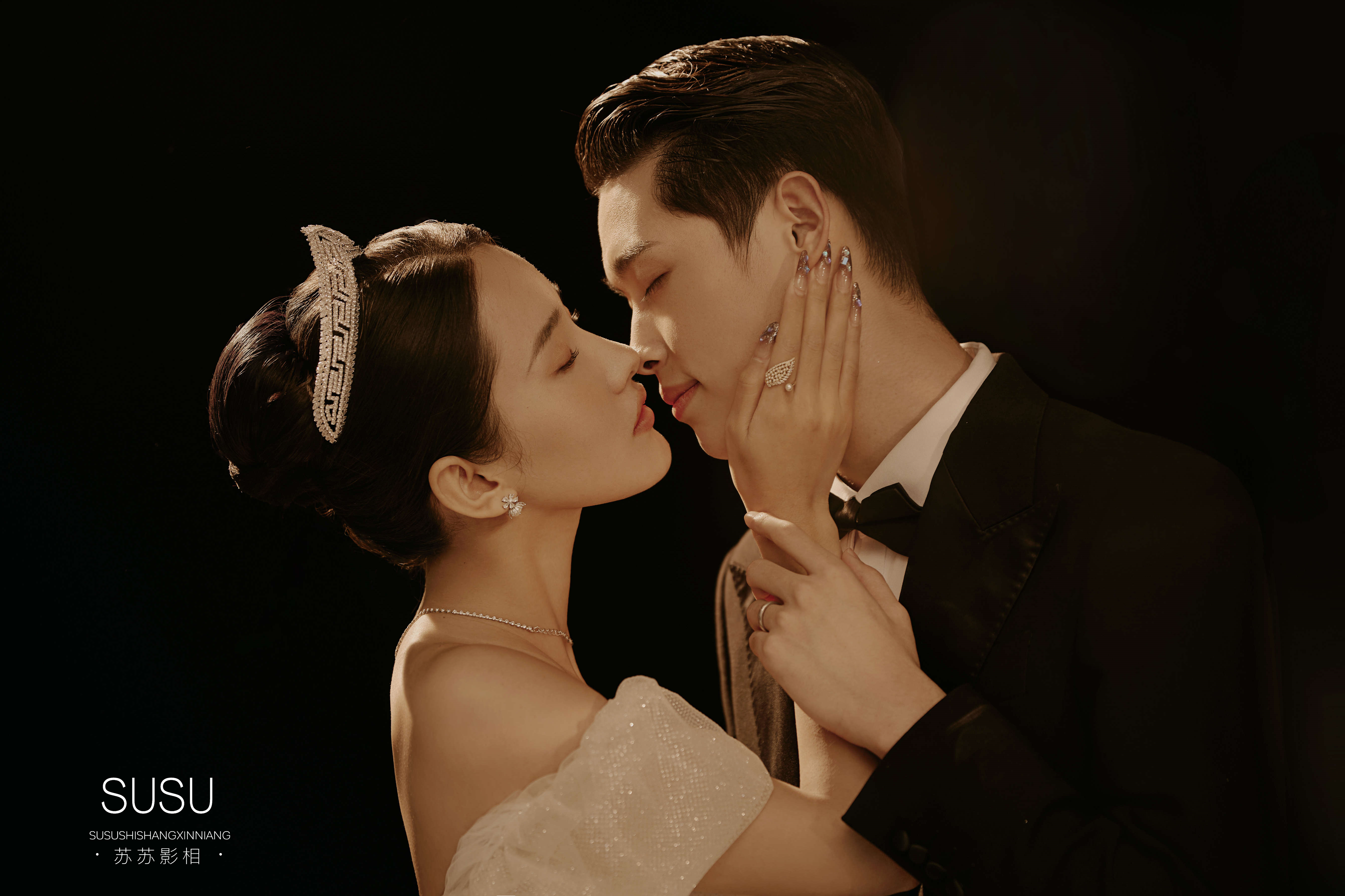 拍一组很哇塞的光影婚纱照，挖到宝啦！！