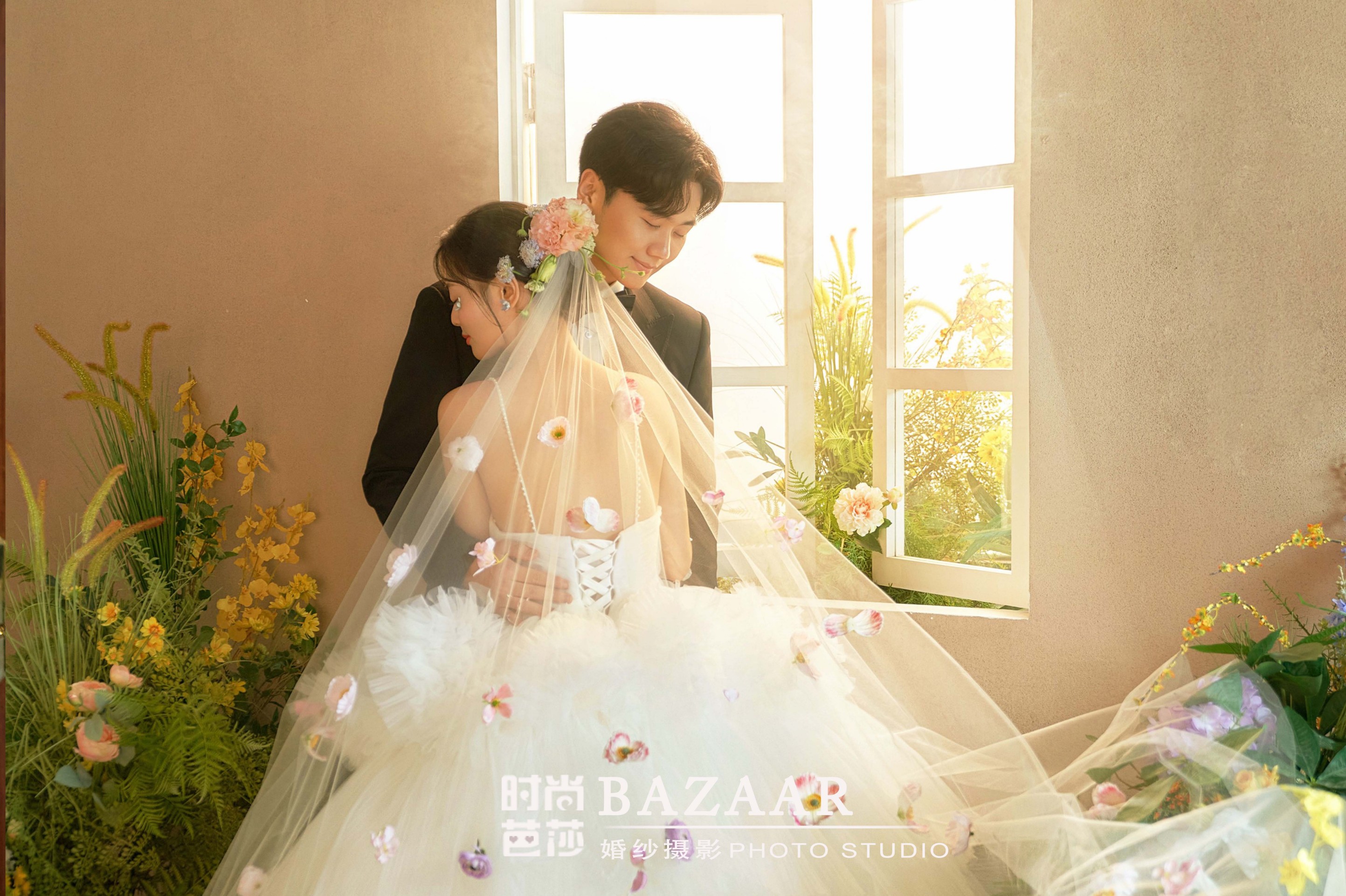 芭莎高定|私人定制·一价全包·海景·婚纱照送MV