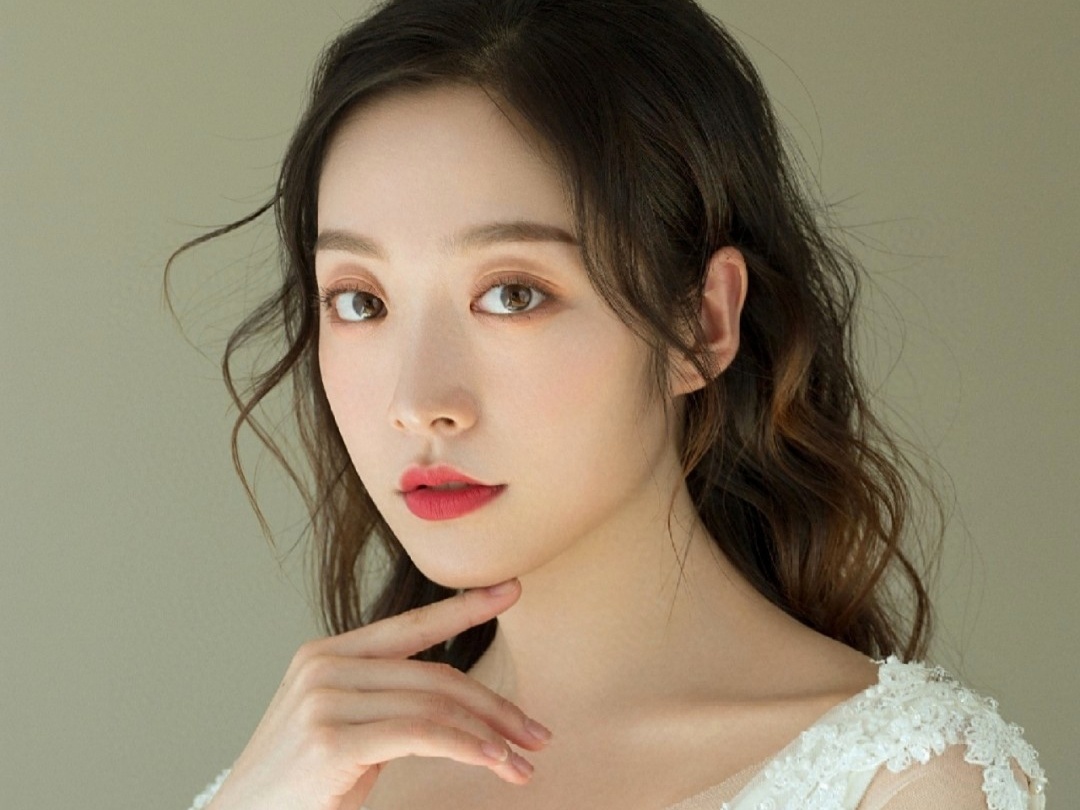 【女神必选】总监档全天跟妆+亲友妆