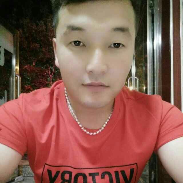 杜熱鎮(zhèn)ErkeSelhem嬌美人婚紗攝影店