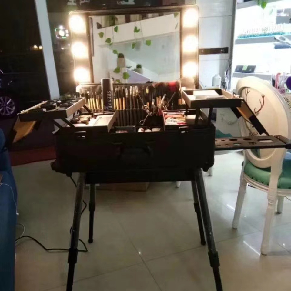 资深化妆师跟妆造型