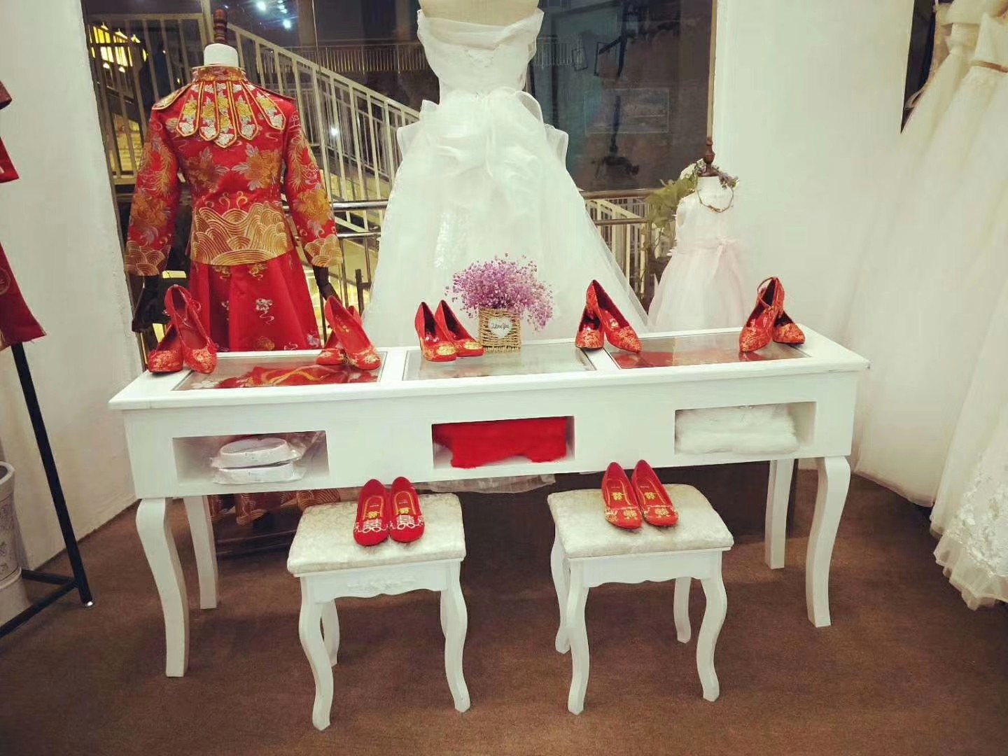 我愿意婚纱礼服馆