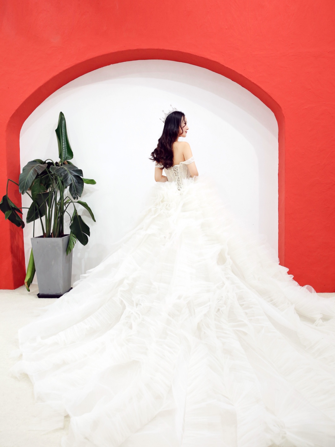 #试纱look#试完婚纱想结第二次婚了[大笑]