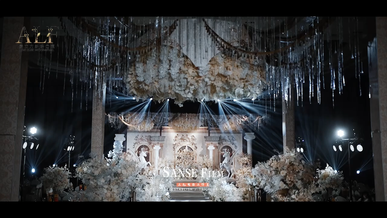 欧式大气奢华香槟色婚礼，预算低性价比高的婚礼布置