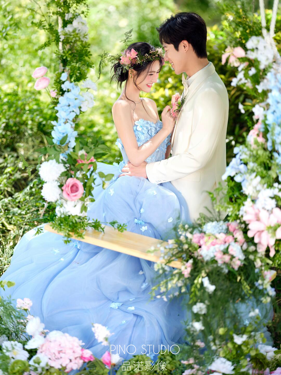 法式梦幻花神婚纱照