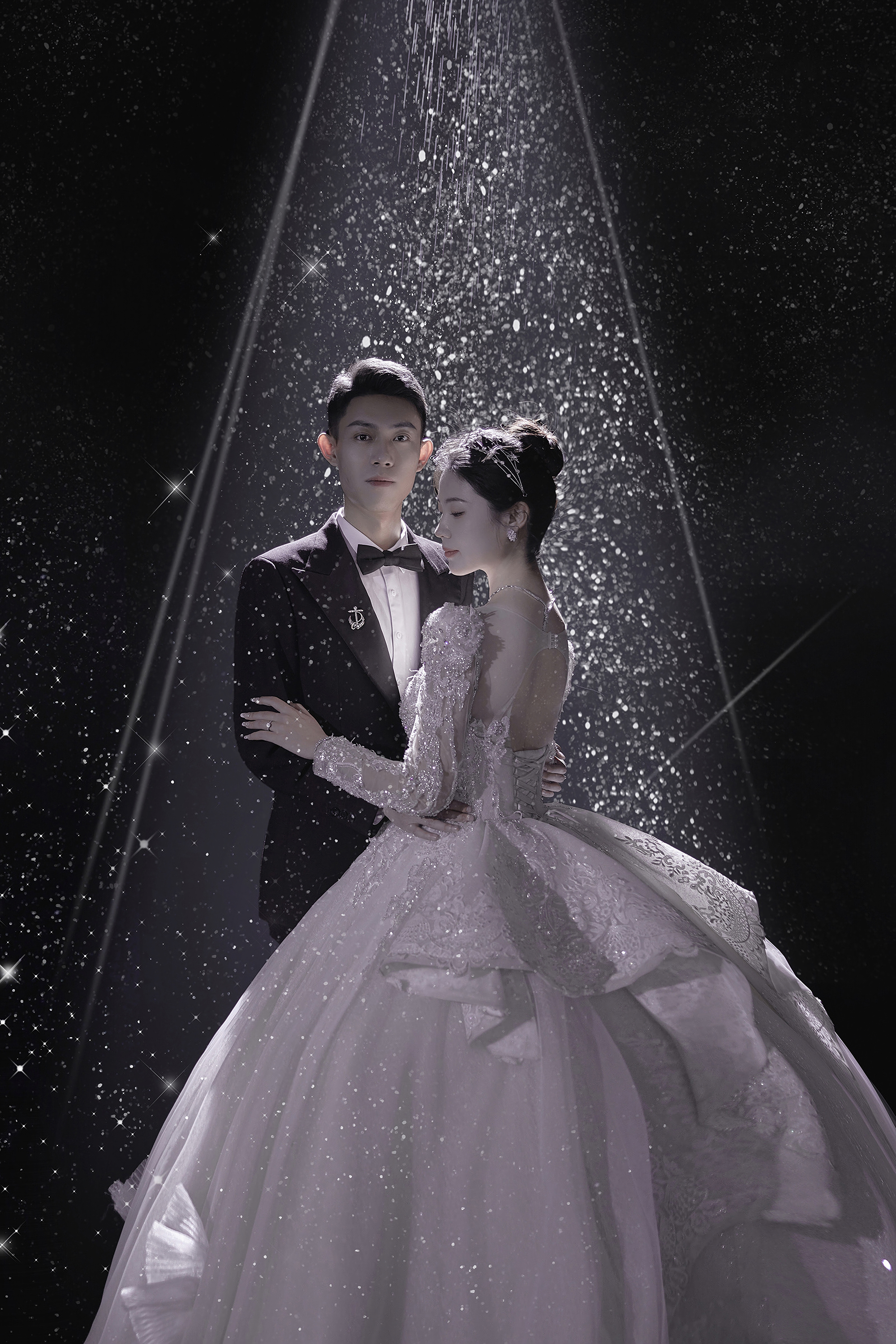 一眼就爱上的光影氛围感十足的婚纱照