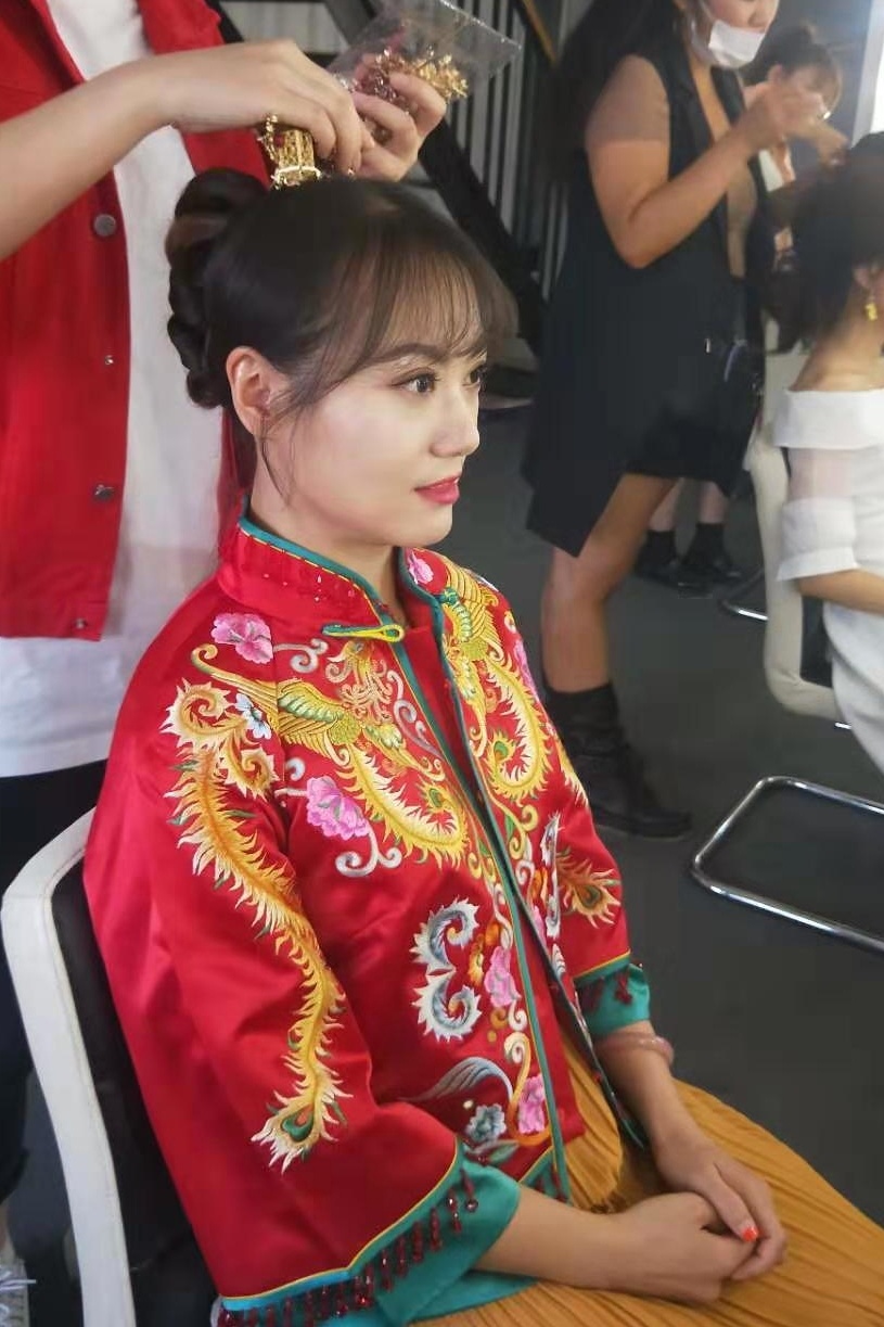 大婚当天5个造型，每个都美到冒泡！